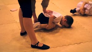 Веселая детская тренировка по акробатики "ACRO"