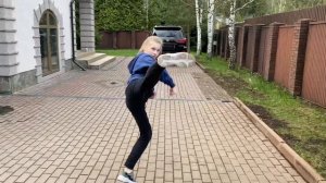 КОМБИНАЦИЯ УДАРОВ В ТХЭКВОНДО (УДАР В ГОЛОВУ)