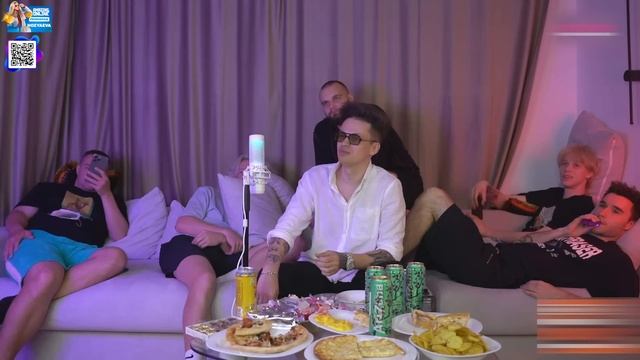 МАЛЬЧИШНИК С БУСТЕРОМ 2 ЧАСТЬ | БЫЛО С УЧИТЕЛЬНИЦЕЙ?! | ЗАСМАТРИВАЛИСЬ НА МАМУ ДРУГА? смотреть онлайн