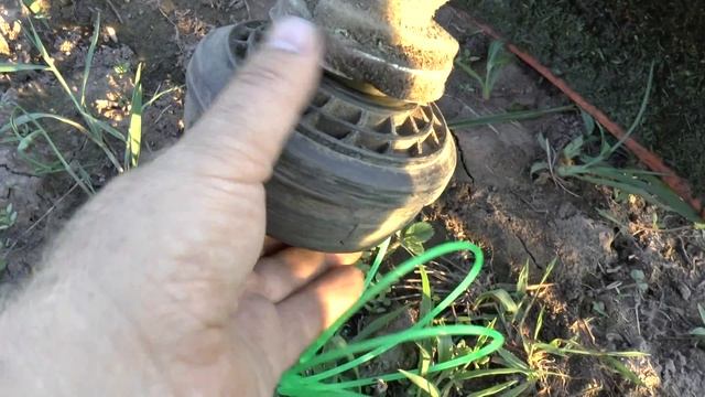 Как быстро вдеть леску в барабан на сенокосилке смотреть онлайн