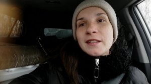 Везу линолеум и плинтусы?