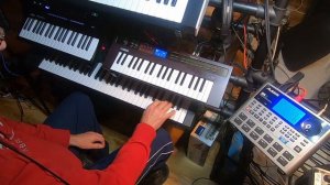 Alesis SR18 Drum Machine