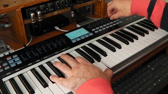 I love this VSTi Synth and it`s FREE to download - The BEST! analog emulation - Space Ambient Music смотреть онлайн