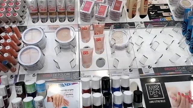 КАК УСТРОЕНЫ СТЕНДЫ С ПАРФЮМЕРИЕЙ И КОСМЕТИКОЙ ВО ФРАНЦИИ! СРАВНИВАЮ КОСМЕТИКУ ВО ФРАНЦИИ И МОСКВЕ! смотреть онлайн
