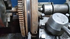 Протачиваем маховик под ремень.