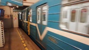 Поезд следует до станции Автово. Только до станции Автово поезд следует.