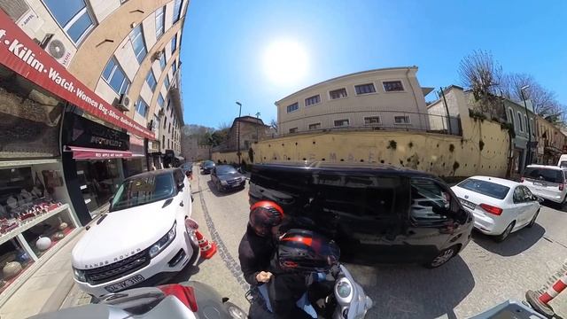 Путешествовали по Стамбулу на мотоцикле