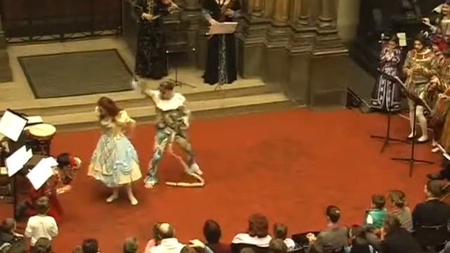 Итальянский дворик смотреть онлайн