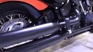 Круизер HARLEY DAVIDSON STREET BOB