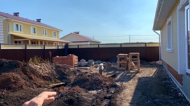 Укладывание фасада клинкерной плиткой, как делается разметка, наносится клей, ставятся клинышки смотреть онлайн