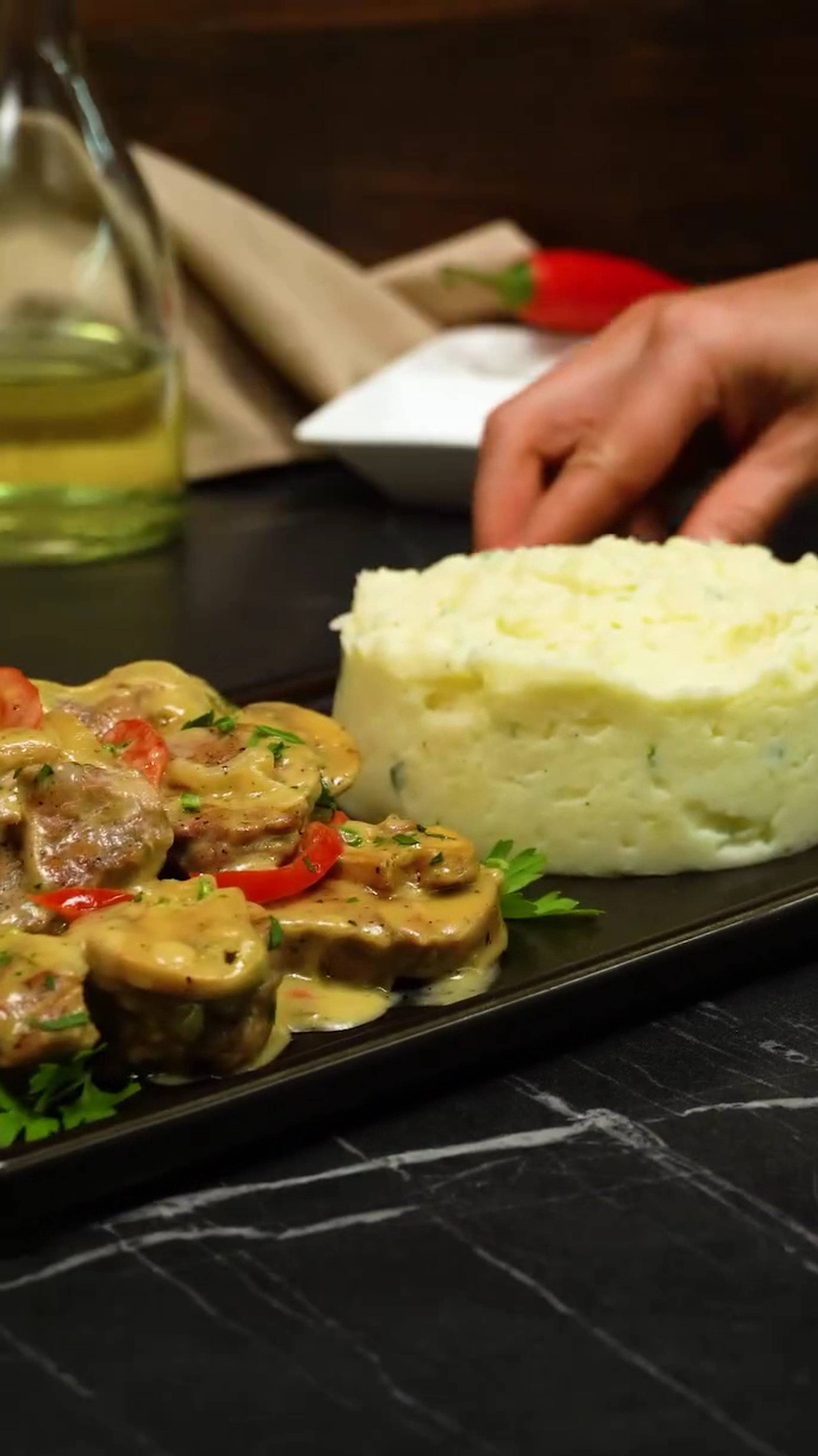 Секрет, который скрывают повара! Вот как приготовить нежнейшее мясо