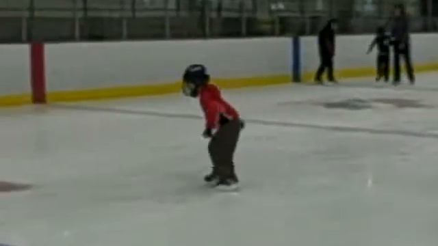 Brian shows his skating moves смотреть онлайн