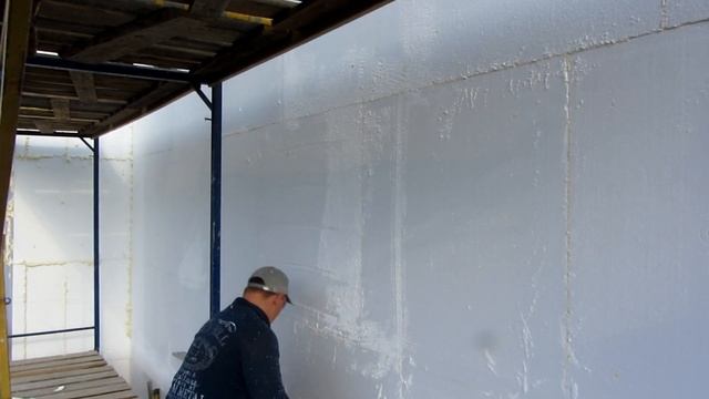 Проект "Мокрый фасад - секреты монтажа" - удаление пены и шлифовка. смотреть онлайн