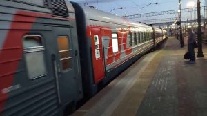 ЭП2К -? отправляется с поездом №231, сообщением Москва-Ейск, со станции Москва-Киевская, 30.06.22г.