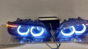 Оригинальные фары X5 e53 рестайлинг с адаптивным освещением.