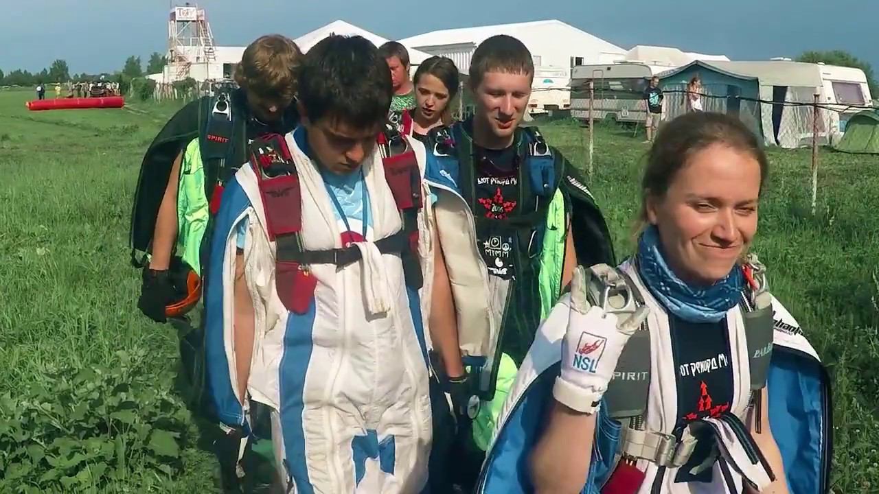 Moscow 2016 Wingsuit Formation Record