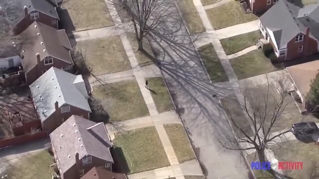 Красивая погоня Wild High Speed Police Chase Ends In Crash In Michigan смотреть онлайн