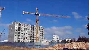 Строительство панельного дома башенным краном Peiner System