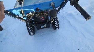 СНЕГОУБОРЩИК