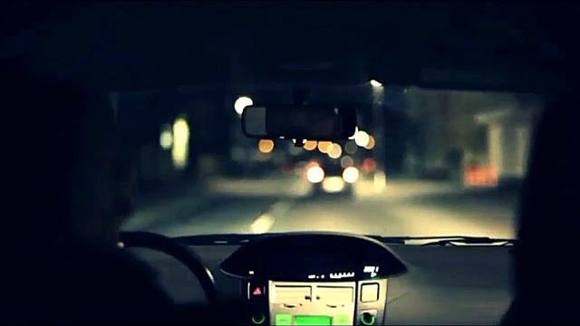 НА ПЕРЕКРЕСТКЕ
