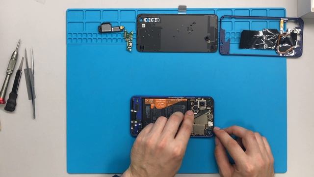 Honor 20 видео обзор на разборку / Honor 20 Teardown смотреть онлайн