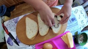 Хлеб с яйцом, как сделать гренки на сковороде