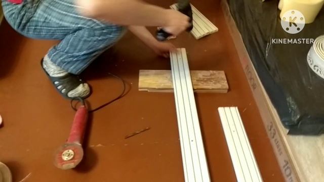Установка потолочного карниза.