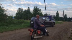 Мотоцикл ИЖ-Планета-5 устранил неисправность.