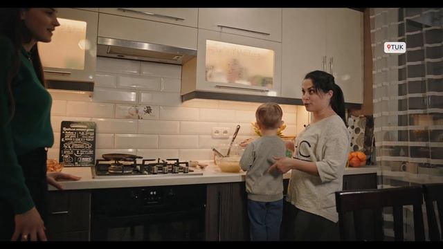 «Блины от Левы» или как готовят традиционный десерт на Масленицу в семье Алены Дериволковой смотреть онлайн