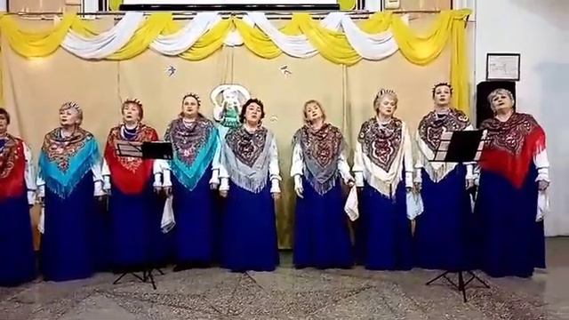 Принесла весна рассветы голубые