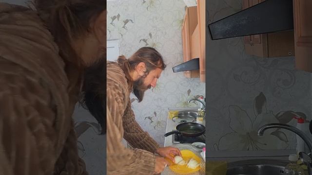 Домохозяин ТВ. Жареная капуста с перловой кашей!!