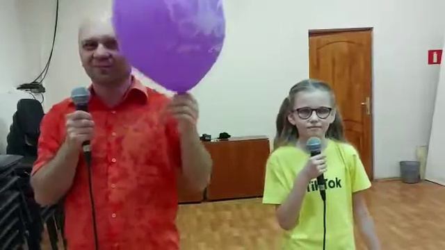 Дарья Кассирова и Сергей З. "Большой хоровод". репетиция:-) смотреть онлайн