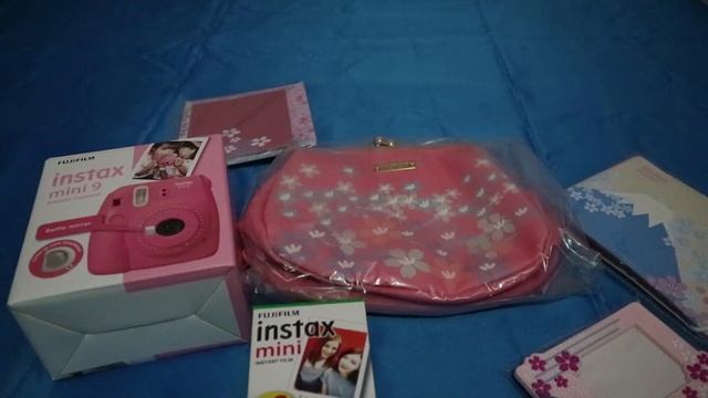 UNBOXING FUJIFILM INSTAX MINI 9 SAKURA KIT смотреть онлайн
