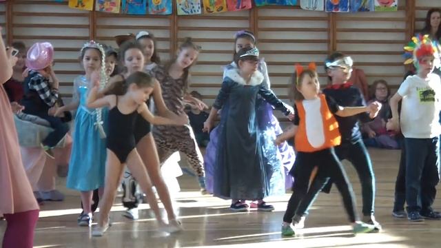 Mazurka – 1. ročníky смотреть онлайн