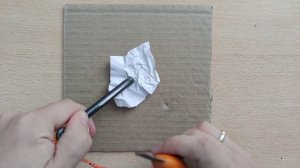 Как разжечь огонь туристическим огнивом? Как поджечь бумагу. Большое и с компасом - как пользоватьс