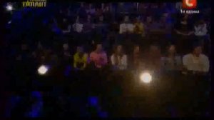 украина мае талант 4 Днепр девушка из зала поет.mov