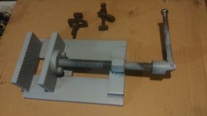 Тиски самодельные.для сверлильного станка