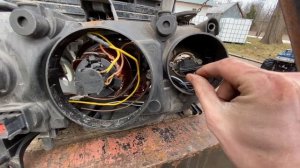 How to change headlight bulb and front blinker Saab 9-3 03-07 2003 2004 2005 2006 2007