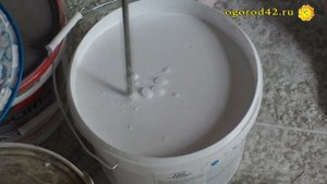 Покраска стены из шлакоблоков электрическим краскопультом Dexter