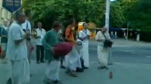 Индийские танцы на улице Севастополя