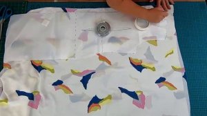 Оригинальный костюм из юбки и блузы. Работаем с тканями компаньонами.mp4