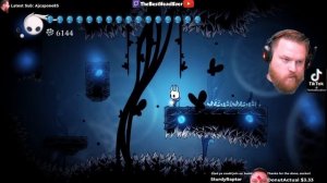 Hollow Knight ? Blue Stone atop a dais... OPEN THE DOOR!