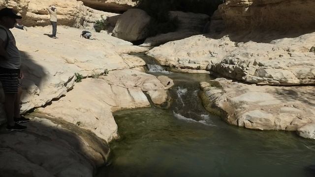 По пути к мертвому морю.mp4 смотреть онлайн