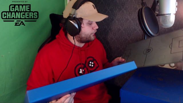 HJÄLP MIG RÖSTA PÅ TOTY I FIFA 18!!! 🔥 смотреть онлайн