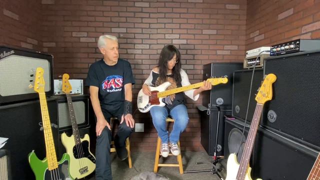 Fender Musicmaster || Ampmaster bass by Woodcraft electric guitars || Albridge parts смотреть онлайн