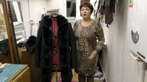 Увеличить пуховик  на несколько размеров .