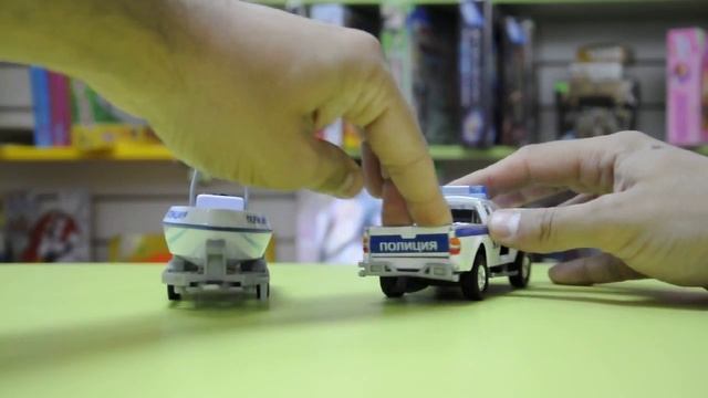ТехноПарк 1:43 Полицейская машинка джип с прицепом и катером 134474 смотреть онлайн
