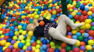 Детский развлекательный центр видео для детей батут горки шарики kid's intertainment center