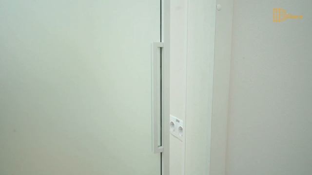 Стеклянные раздвижные перегородки Riera для зонирования в квартире. г. Минск