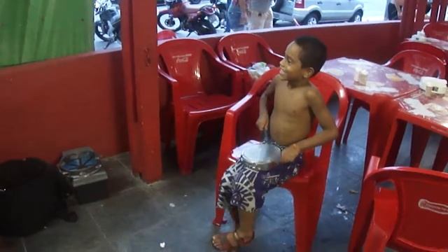 GRUPO U.S.B.(UNIÃO SAMBA BLACK)NO BAR DO ELI BIRA CANTANDO CURTINDO A VIDA смотреть онлайн